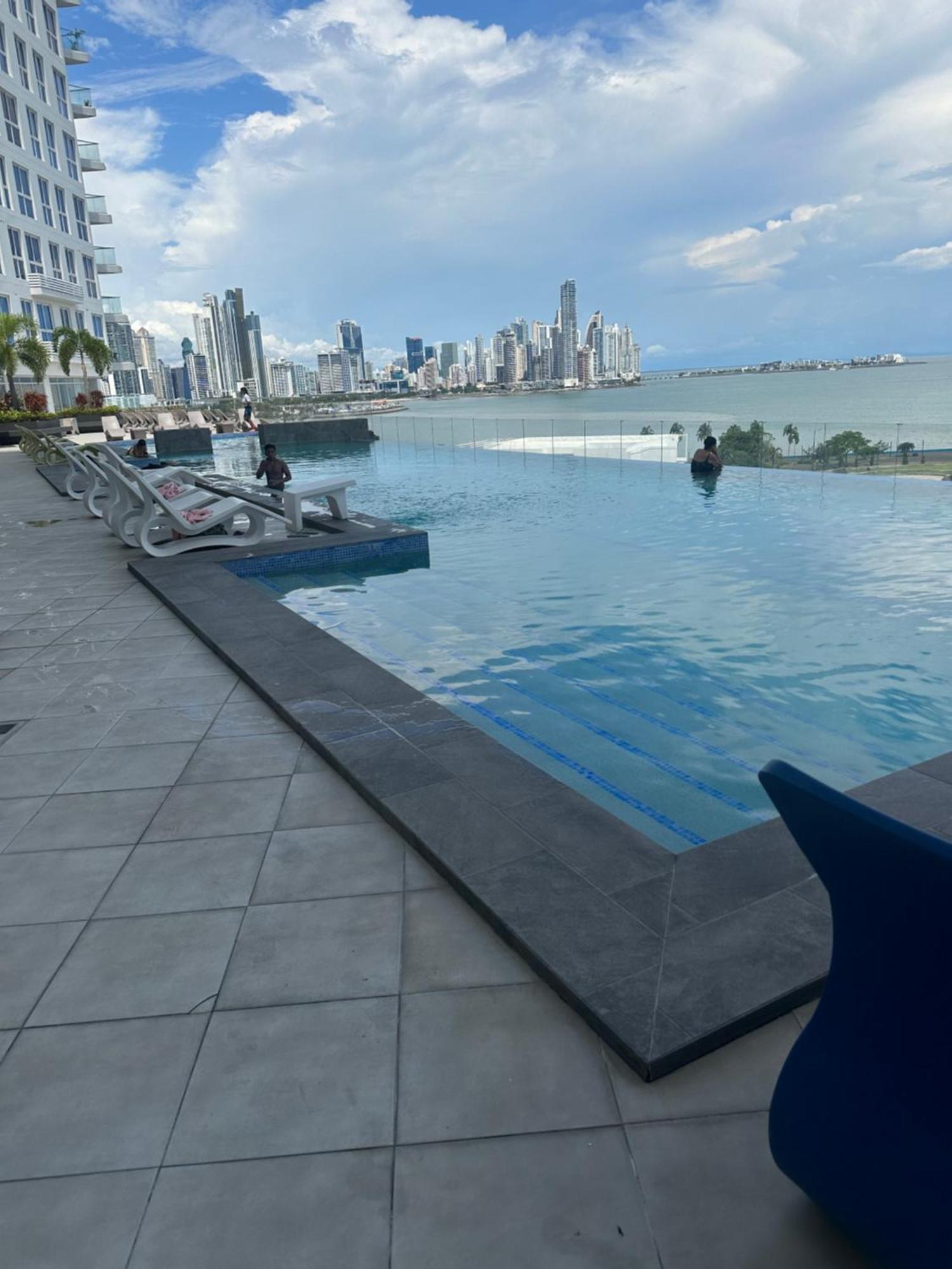 Apartment Island Escape 02 Panama City